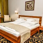 Simbad & Bar Superior 3*