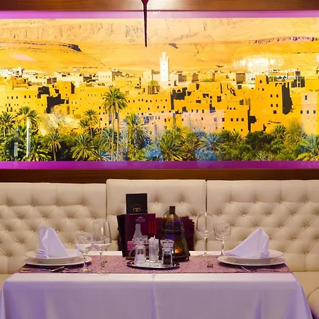 فندق Simbad & Bar Superior Mosonmagyaróvár