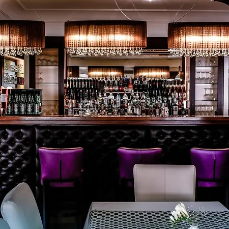 Simbad & Bar Superior Otel